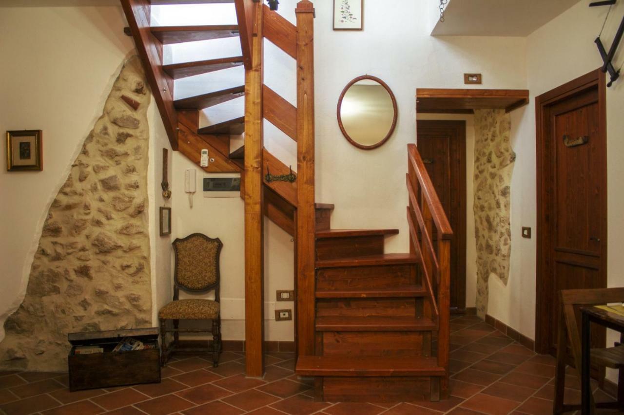 La Rupe Bed And Breakfast Норма Экстерьер фото